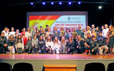 Los estudiantes de Camargo conmemoran el 46º aniversario de la Constitución Española