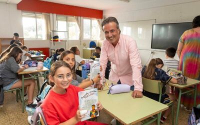 La Agenda Escolar llega a los centros educativos de Camargo para el nuevo curso 2025/2026