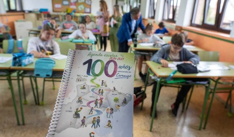 La Agenda Escolar llega a los centros educativos de Camargo para el nuevo curso 2026/2027