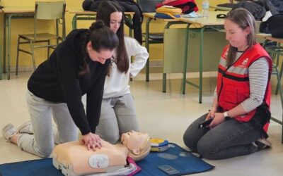 Cerca de 300 estudiantes de Camargo se forman en primeros auxilios y uso de desfibriladores